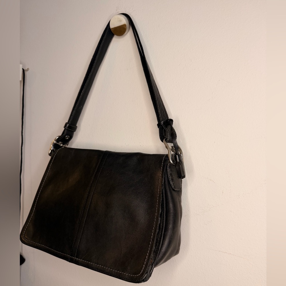 Vintage 90s Classic Coach Hampton Black Leather Shoulder Bag - Picture 3 of 12